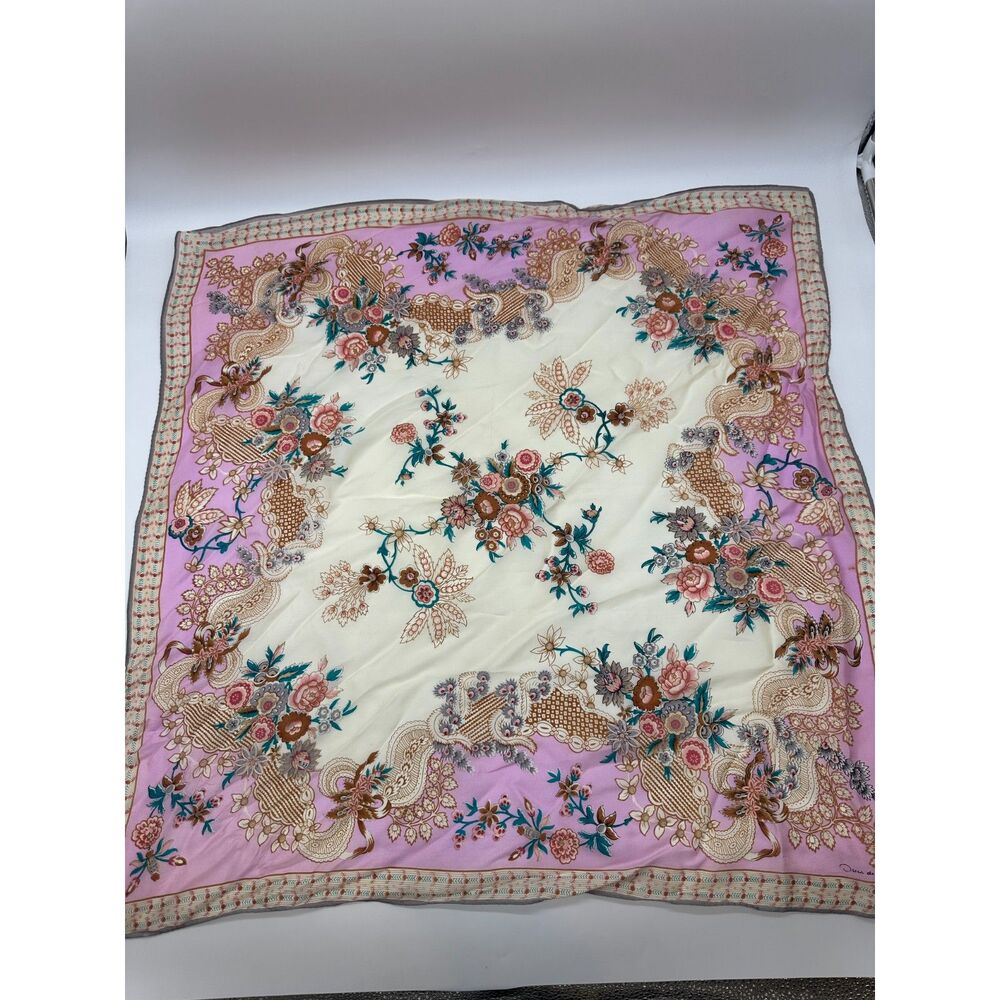 Oscar De La Renta Silk Scarf 30 x 30" Floral Pink Vintage - Picture 5 of 8